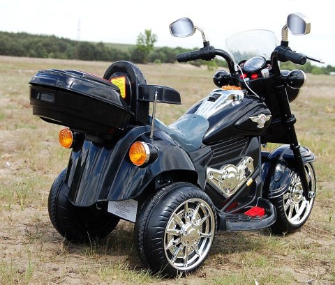 CHOPPER aku dziecięcy 25W 3 koła max 25kg pierwszy motor CHOPPER aku dziecięcy 25W 3 koła max 25kg pierwszy motor